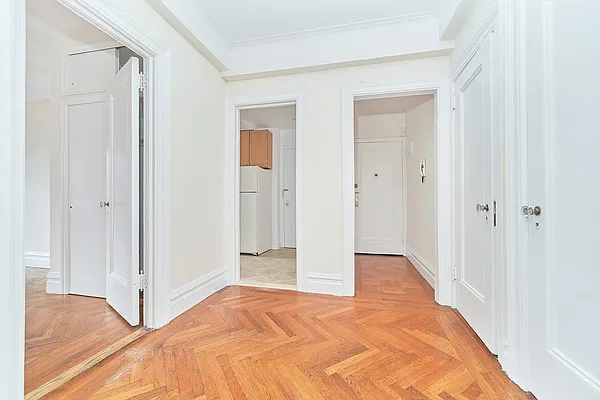 Rented by Living New York | media 3