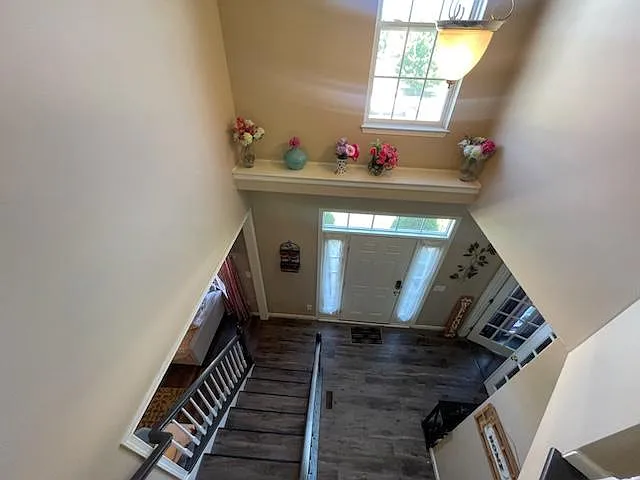 4542 Hearthstone Way — Photo 2