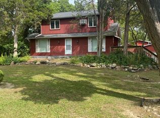 1145 Rhodes Rd, Lake Orion, MI 48360