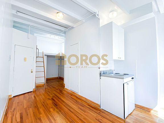 2nd image of 531 E 13th St APT 12