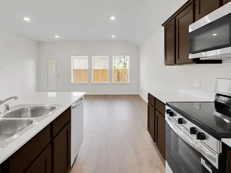 3421 Tomahawk Dr — Photo 12