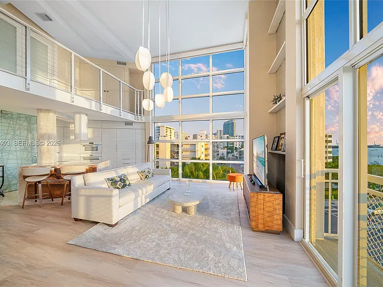 1701 Sunset Harbour Dr #L501 — Photo 11