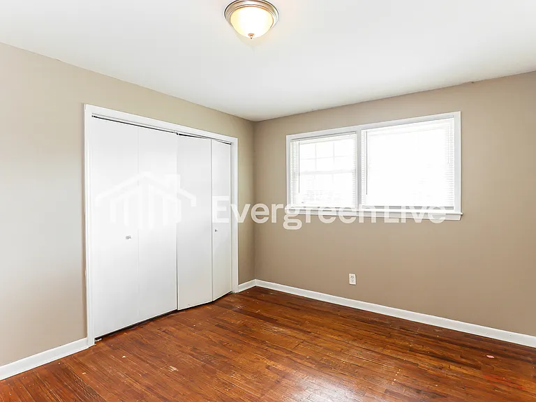 2098 Caretta St — Photo 8