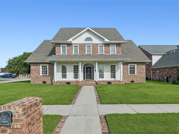 2044 Landry Ct, Meraux, LA 70075