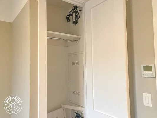 Rented by MySpaceNYC | media 18