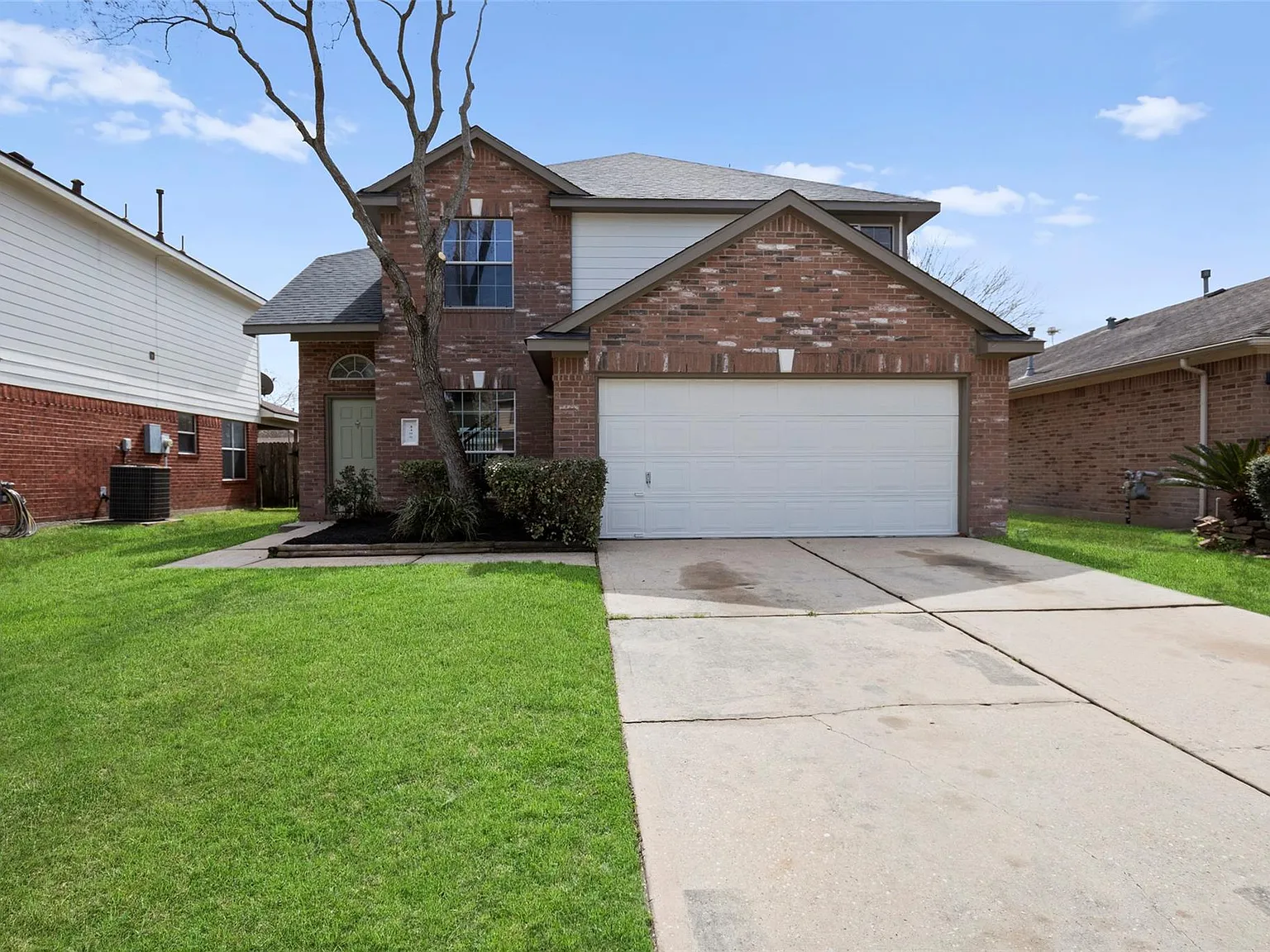 3 bed, 2.5 bath, 2025 sqft, $2,450 — Photo 4