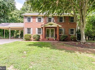 11708 Waples Mill Rd, Oakton, VA 22124
