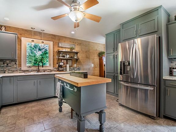 2nd image of 30539 N Shore Dr