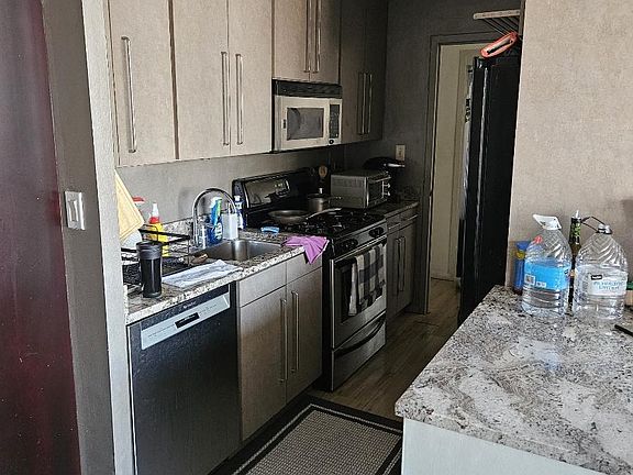 5th image of 3950 N Lake Shore Dr APT 2321