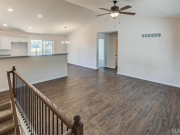 5th image of 9404 Plateau Dr