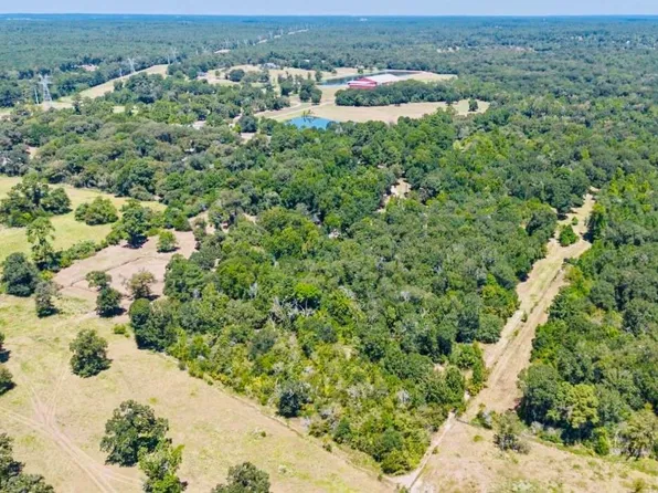 9846 Post Oak Cemetery Rd, Montgomery, TX 77356