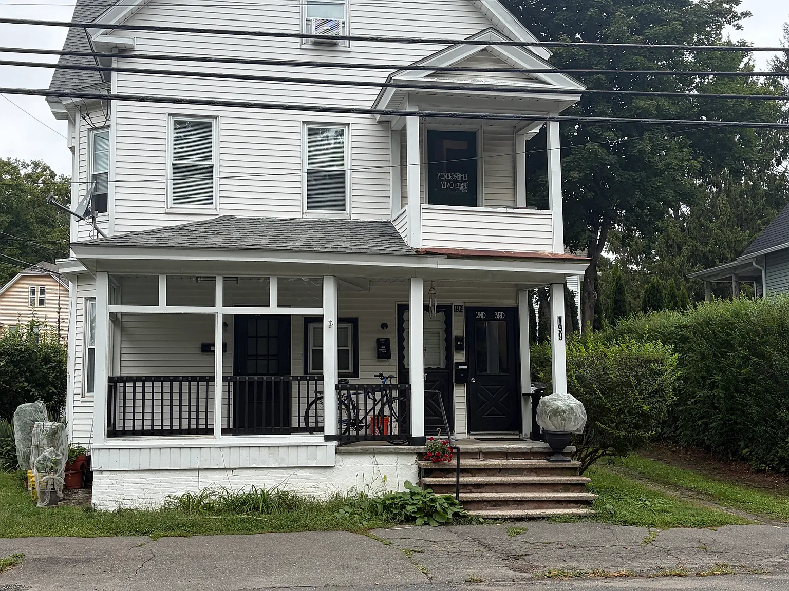 2 bed, $1,400 — Photo 1