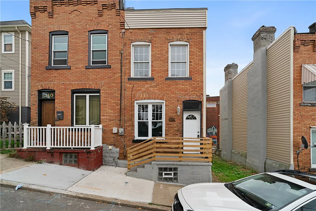 308 N Millvale Ave photo 1