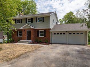 15 Split Tree Dr, Wappingers Falls, NY 12590
