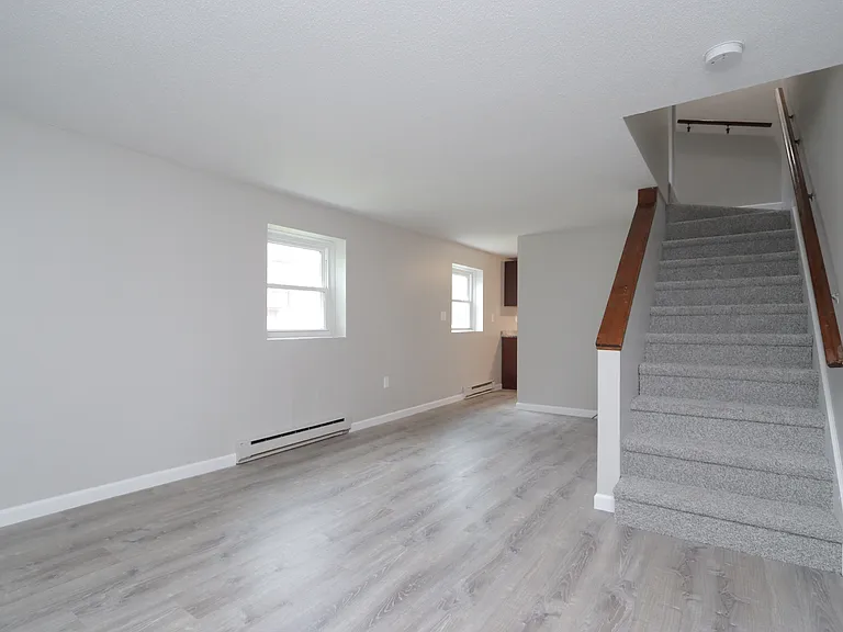 76 Meadow St #D — Photo 11