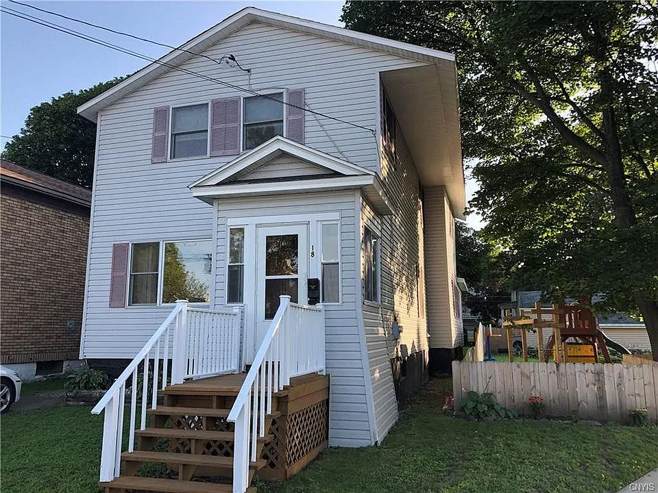 18 W 3rd St