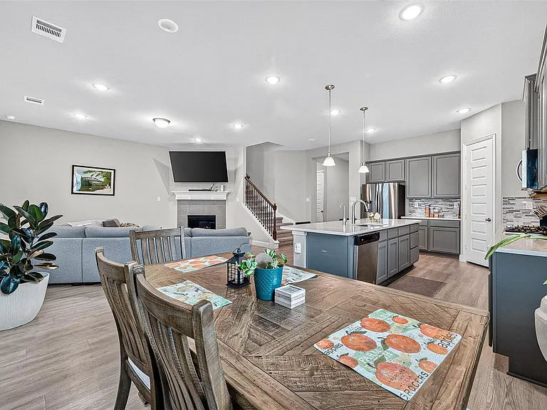 6506 Tiburon Lakes Dr — Photo 17