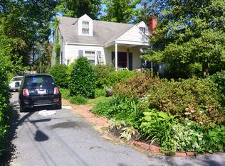 10608 Nash Pl, Kensington, MD 20895