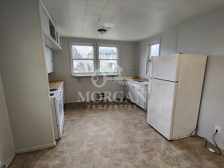 902 S Anderson St — Photo 8