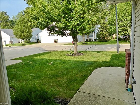 4th image of 805 N Creek Dr Unit 805