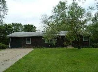 13811 8th St, Grandview, MO 64030