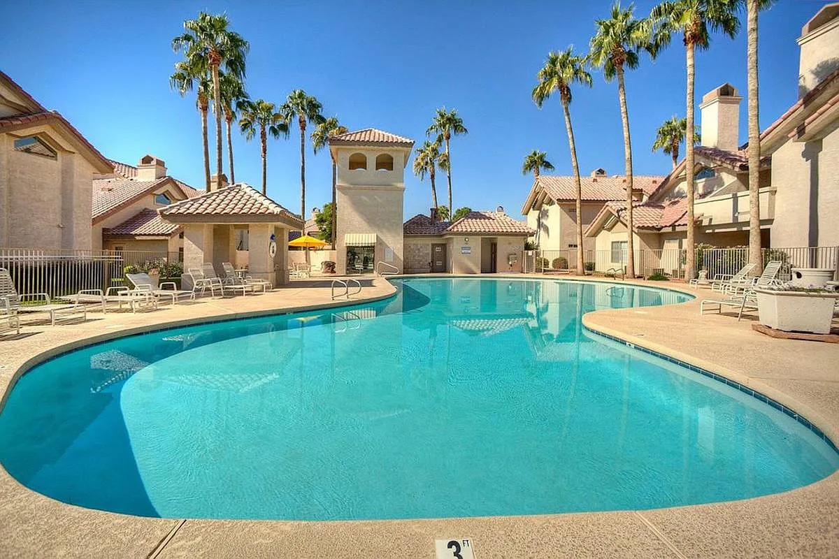 N Litchfield Road, Goodyear — Photo 3