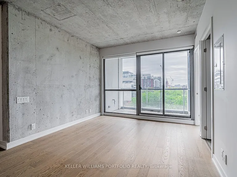 39 Brant St #726 — Photo 11