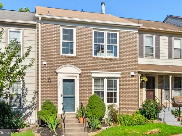 5664 Cabells Mill Ct, Centreville, VA 20120