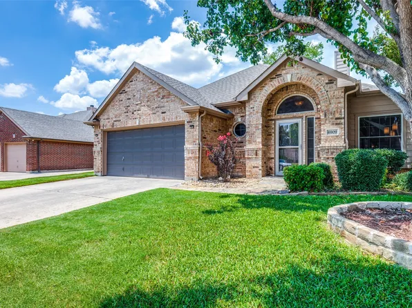 6909 Herman Jared Dr, North Richland Hills, TX 76182