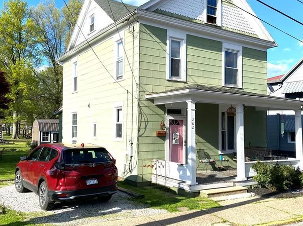 262 Locust Street, New Martinsville, WV 26155