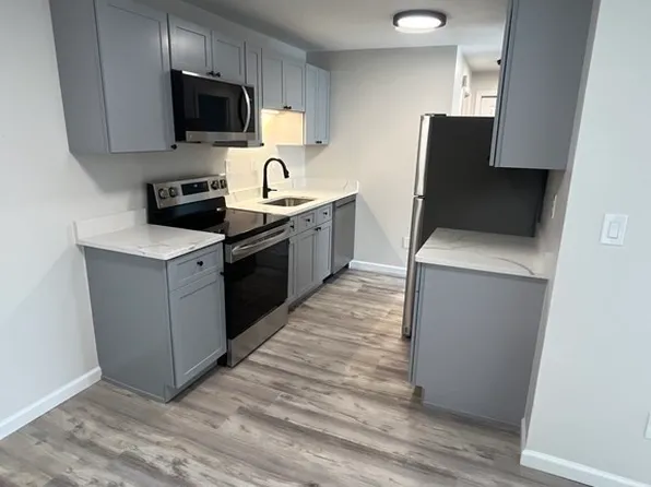 80 Damon Rd APT 3306, Northampton, MA 01060