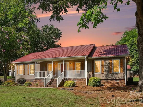 1905 Stokes Ferry Rd, Salisbury, NC 28146