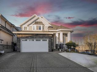 14799 63rd Ave, Surrey, BC V3S 3T1