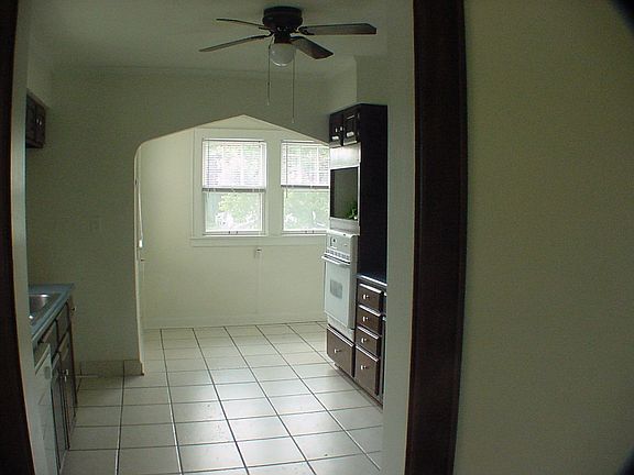 4th image of 5008 N Brighton Ave