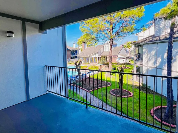 Star Beltway 8 Apartments