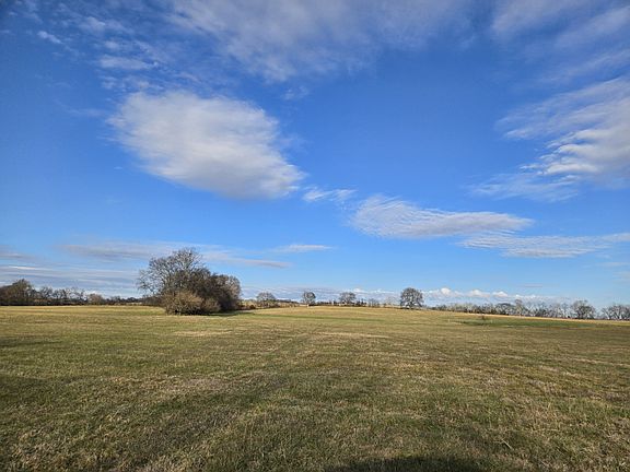 4th image of 6 Deshea Creek Rd