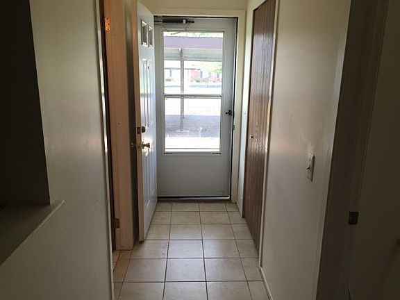 3rd image of 29614 Pendleton Club Dr #1