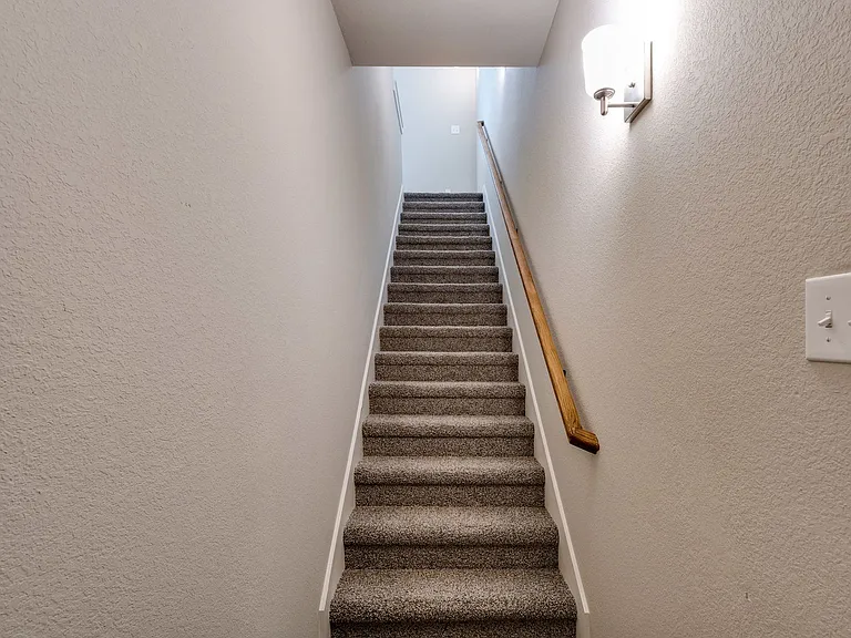 623 Harvest Moon Dr — Photo 4