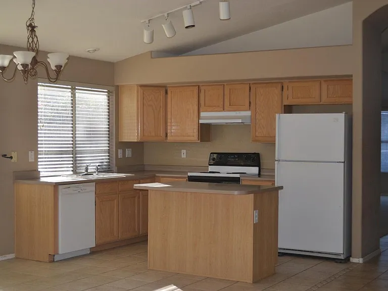 8240 E Obispo Ave — Photo 4