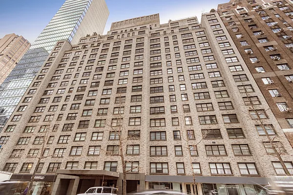 Sold by Compass | media 18