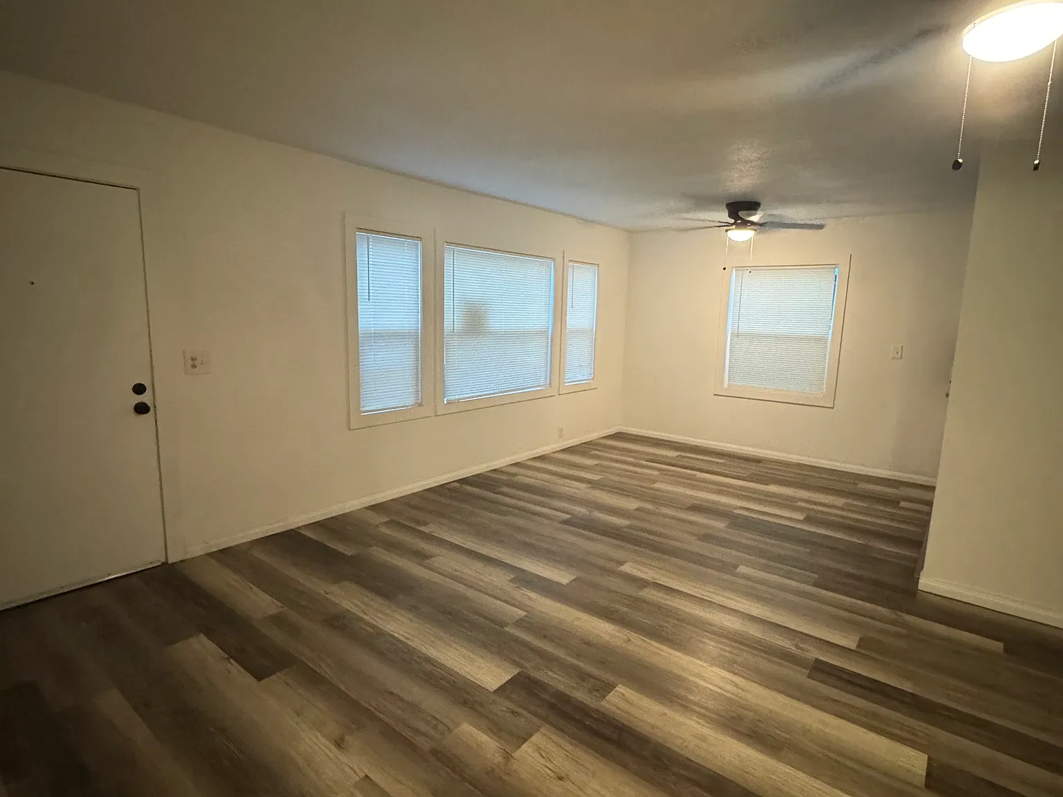 4 bed, 1800 sqft, $4,000 — Photo 4