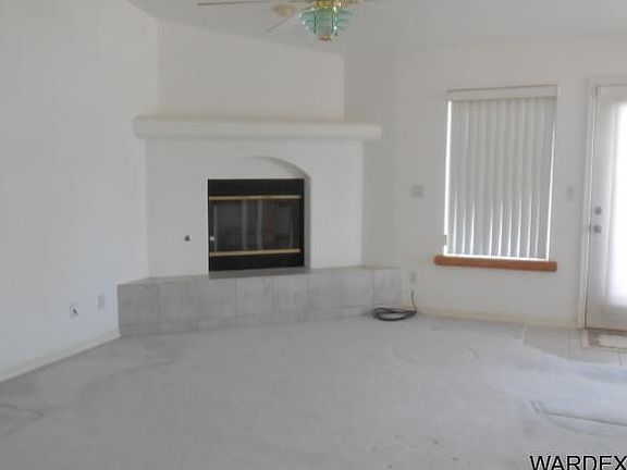 5th image of 2165 E Crystal Dr