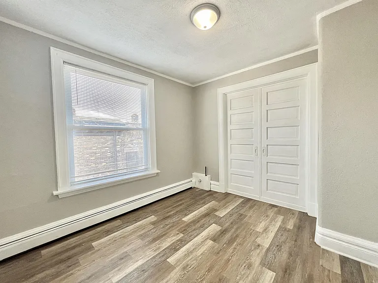 15 N High St — Photo 1