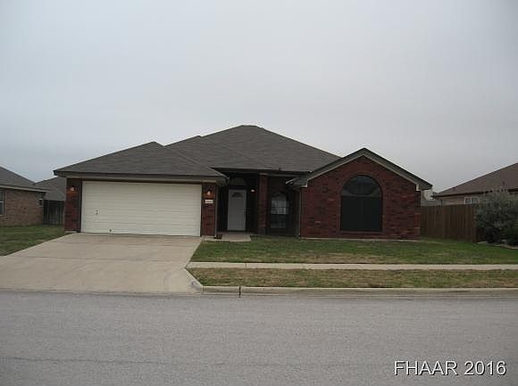 1st image of 2600 Wisteria Ln