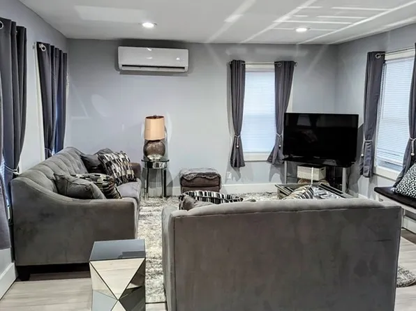 215 Houghton St, North Adams, MA 01247