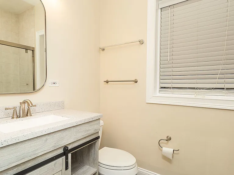 1234 N Dearborn Pkwy #1F — Photo 13