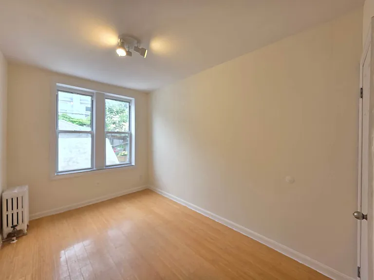 2027 74th St #1R — Photo 6