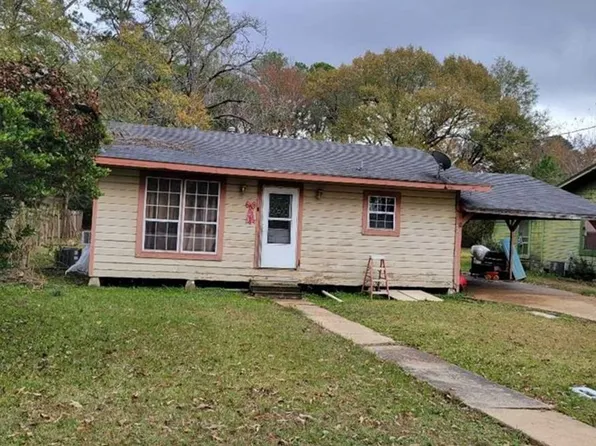 1409 Georgia Ann St, Natchitoches, LA 71457