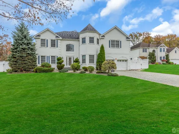 107 Autumn Rd, Matawan, NJ 07747