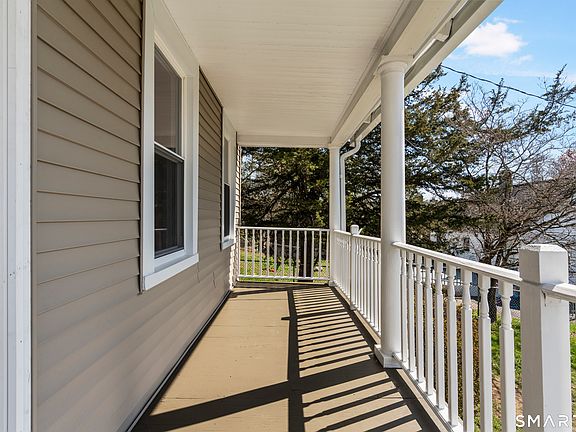 4th image of 152 Stonybrook Road